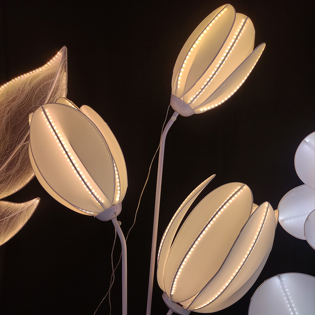 Tulip Decorative Lamp