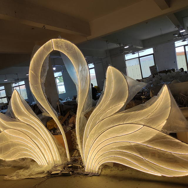 Swan Background Decorative Light