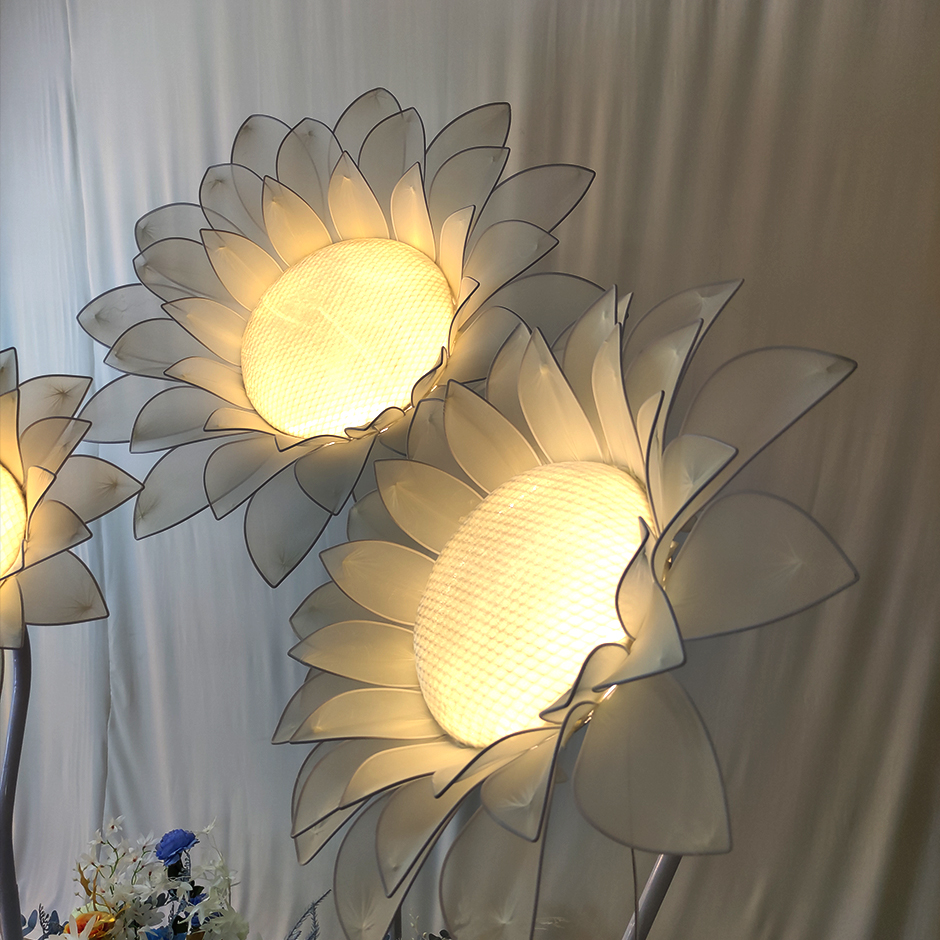 Sunflower Decorative Lamp
