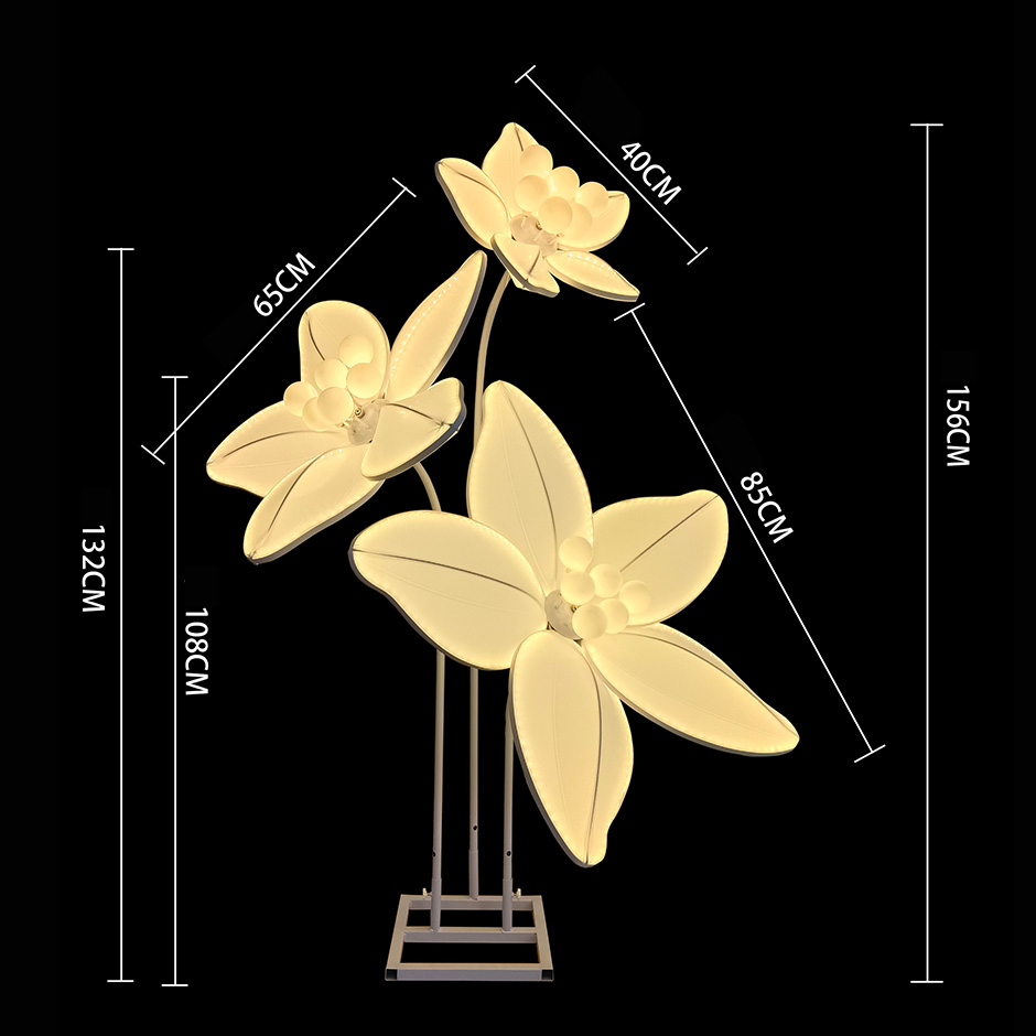 Narcissus Lamp